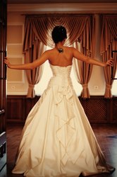 Продам свадебное платье модель Анкор