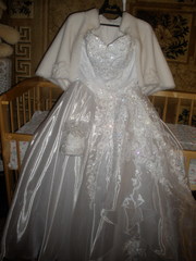 Новое белое свадебное платье